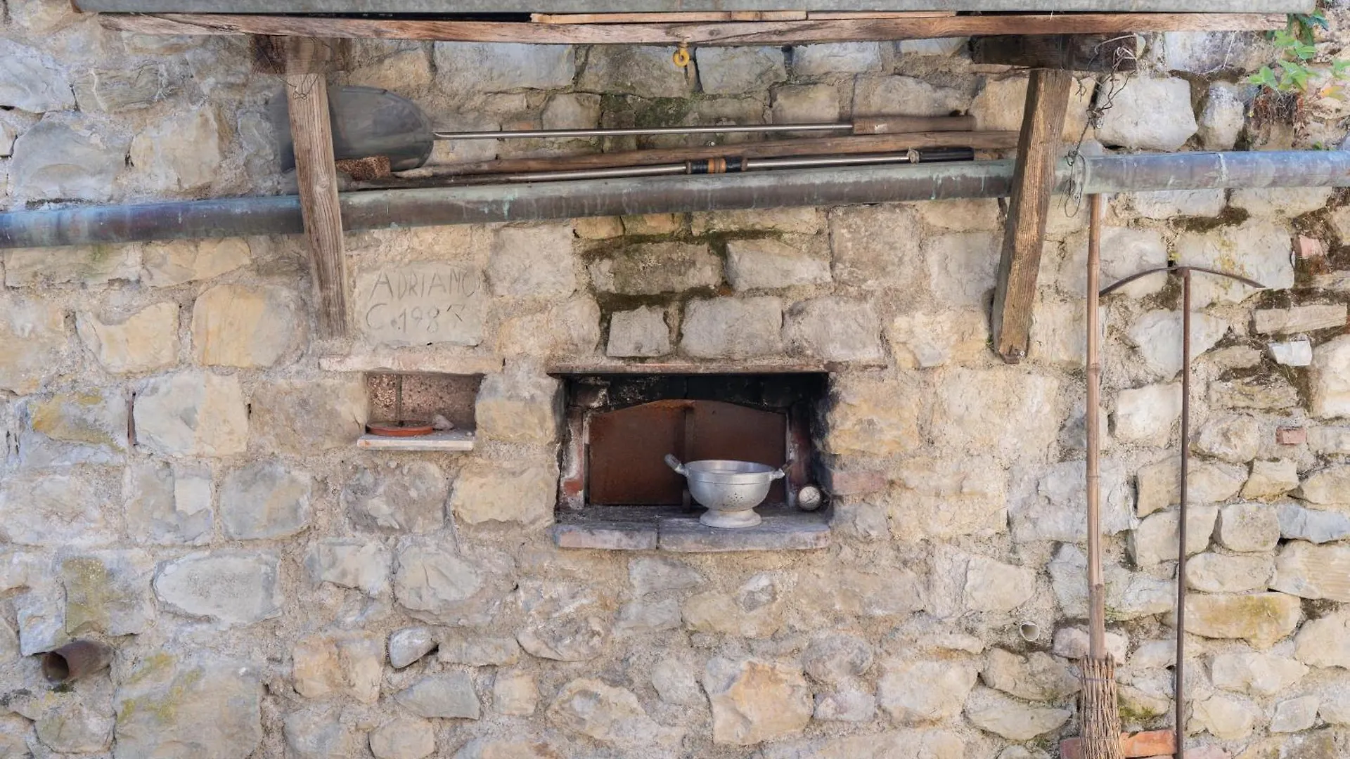 בית נופש הוילה Rocca Malatina Casa Il Nocciolo