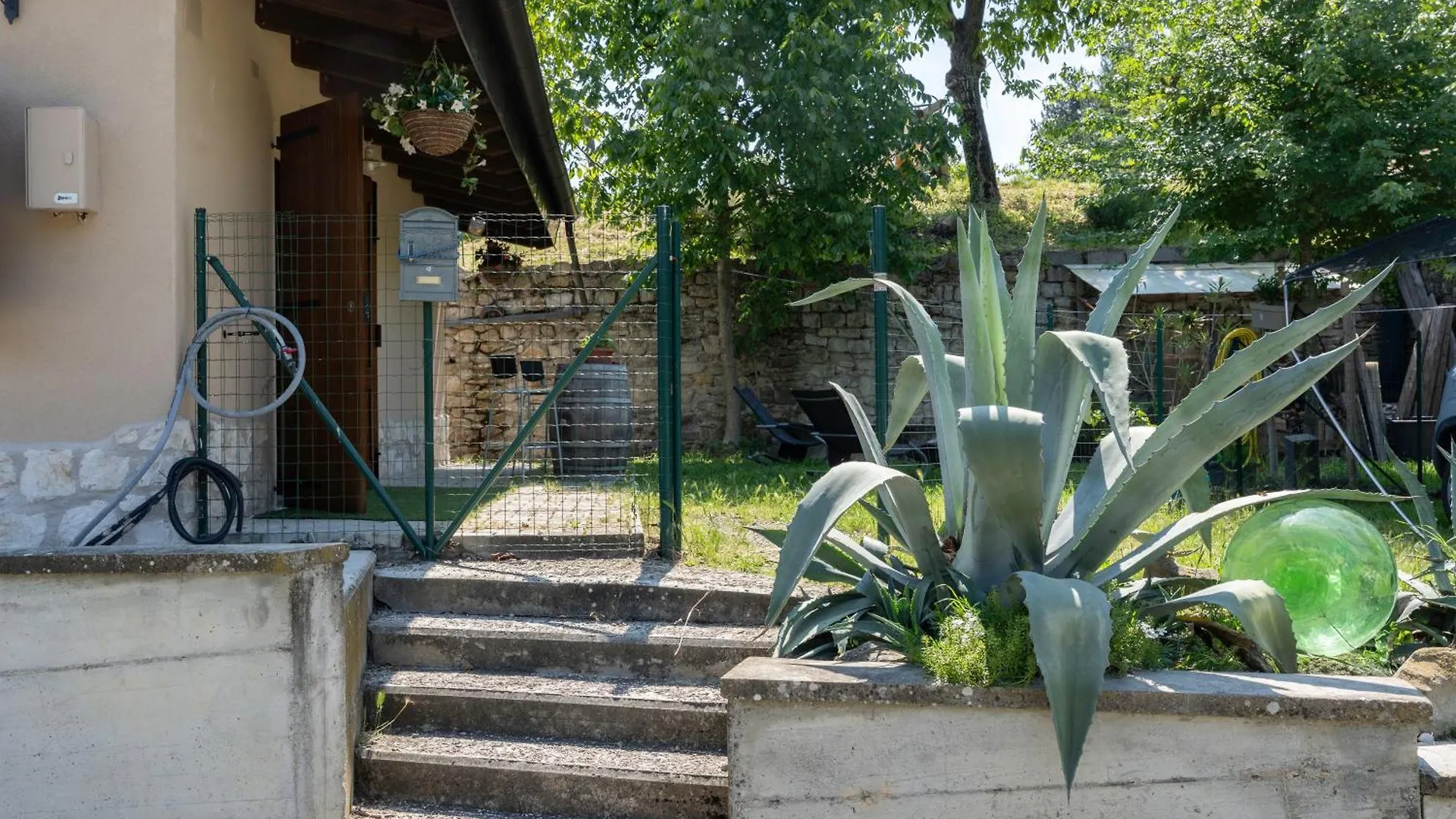 בית נופש הוילה Rocca Malatina Casa Il Nocciolo